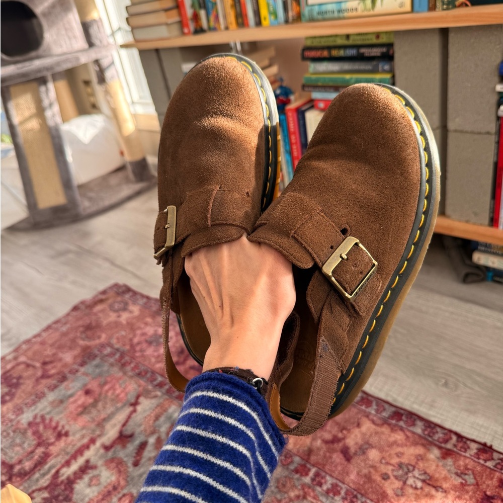 Dr. Martens Brown Suede Clogs | JORGE II